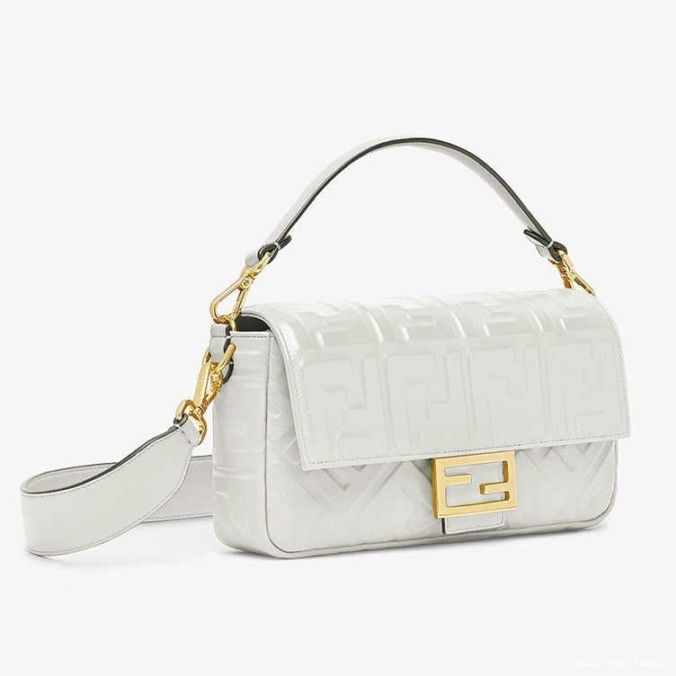 Vintage HOT Motif Fendi Bag Medium Leather In FF Nappa Baguette White 0730